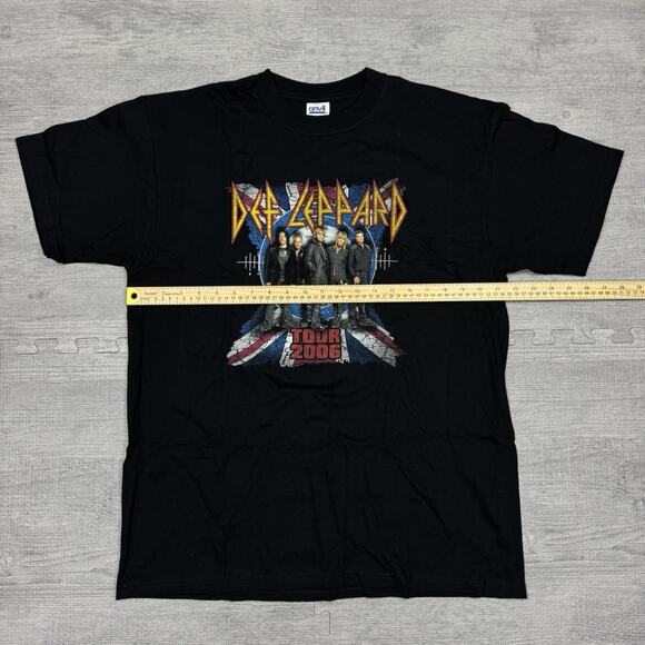 Sz L Men’s Def Leppard 2006 Rock Brigade Tour Concert T-shirt Black Clean grunge - Picture 2 of 6